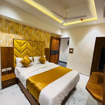 Hotel Paramount Villa Gandhinagar Ngoại thất bức ảnh
