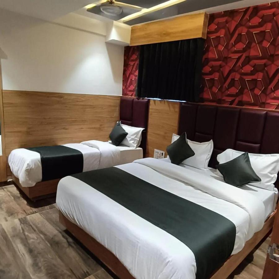 Hotel Paramount Villa Gandhinagar Ngoại thất bức ảnh