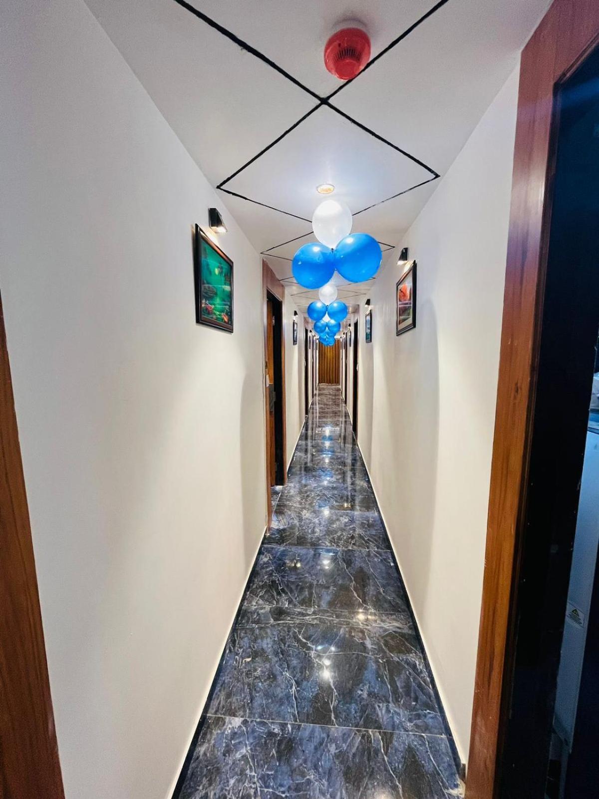 Hotel Paramount Villa Gandhinagar Ngoại thất bức ảnh